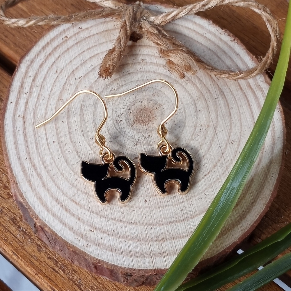 Spooky Halloween Black Cat Dangle Hook Earrings - Picture 2 of 3